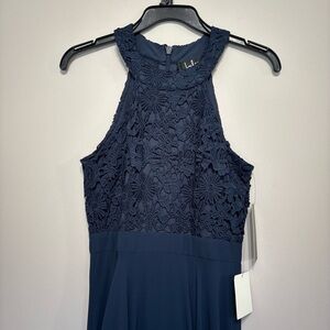 NWT Lulu's Love Poem
Lace Halter Gown in
Navy Blue Bridesmaid
Wedding Size S